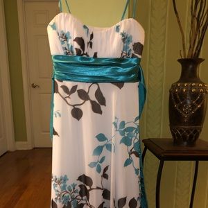 White Short Dress with Leave Design